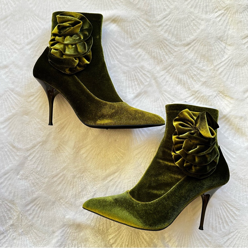 Jeffrey Campbell Velvet Heeled Boots in Green - Picture 4 of 7